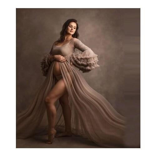 2021 New Designer Tulle Pregnancy Dresses Puffy Tiered Sleeves Floor Length With Train Khaki Maternity Dressing Gowns