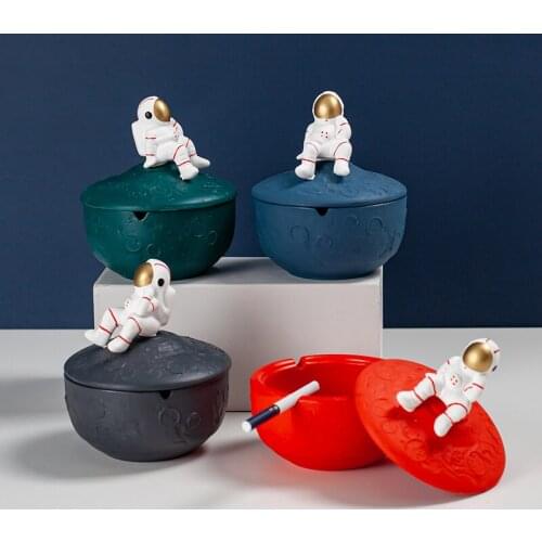 Creative Cartoon Space Dream Look At The Universe Ashtrays Living Room Office Decoration Ashtray