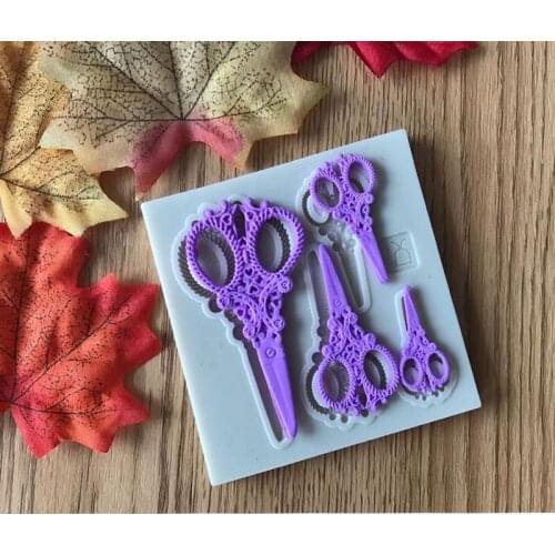 New 4 Scissors Turn Sugar Cake Mould Chocolate Mould D075