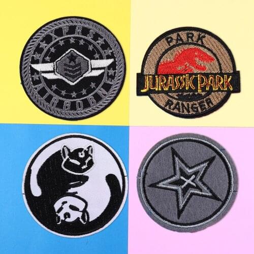 Punk five-pointed star Embroidered Iron On Appliques DIY Badge Black and white Taiji cat Patches coat clothing accessories