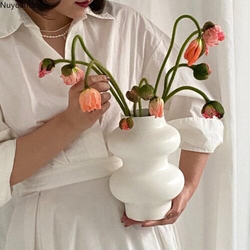 Creative Cute White Ceramic Vase Decoration Living Room Art Decoration Crafts Simulation Flower Flower Arrangement Accessories