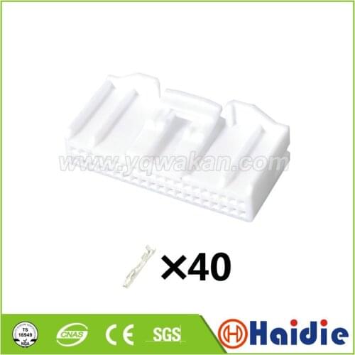 1set 40pin female of 6098-5585 Toyota Corolla dashboard plug auto wiring harness connector