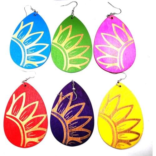 Free Shipping! Engraved flower wooden earrings