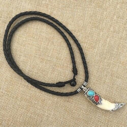 Distinctive Ethnic Style Wolf Tooth Pendant Leather Rope Braided Necklace Men Vintage Casual Jewelry