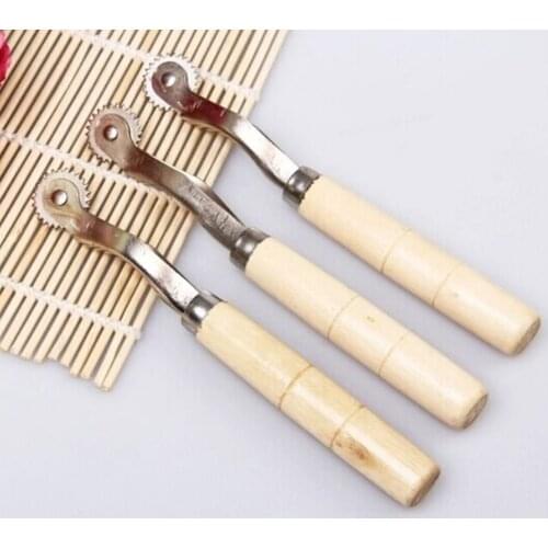 New Arrival Practical Leather Fabric Serrate Tracing Wheel Sewing Tool With Wood Handle