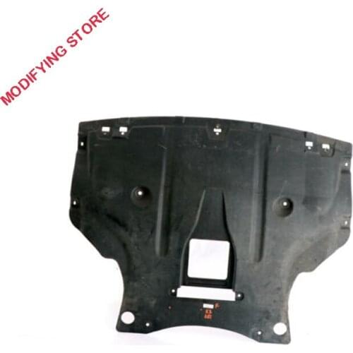 51713402370 for BMW X3 Series E83 LCI Engine Compartment Low Cover under Benzin Chest