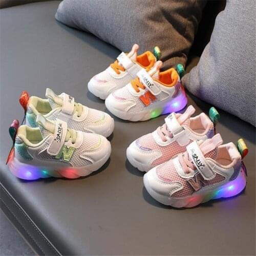 Disney 2021 children in the spring and autumn new fund LED light shoes sneakers private fabric is breathable, childrens shoes