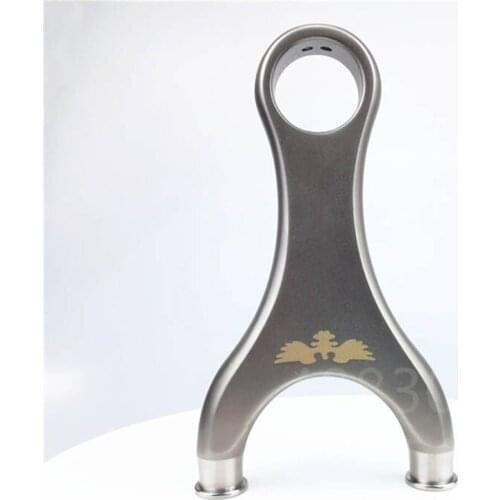 Outdoor Hunting Slingshot Shooting competition catapult/With Rubber Band Bow Material is titanium alloy Professional slingshot