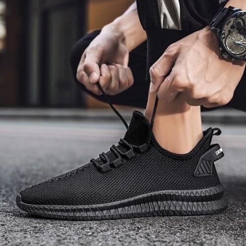 Men Casual Shoes New Mesh Breathable Solid Color Lace Up Male Sneakers Men Running Non Slip Lightweight Sports Wild Mens Sneaker