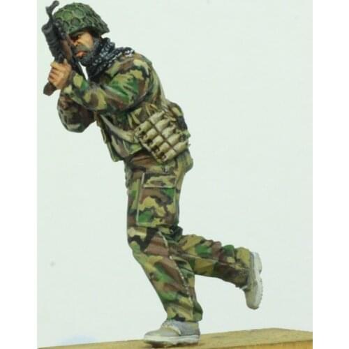 1/35 Resin Model figure GK Soldier SA tiger 3 run & load WWII Military theme Unassembled and unpainted kit