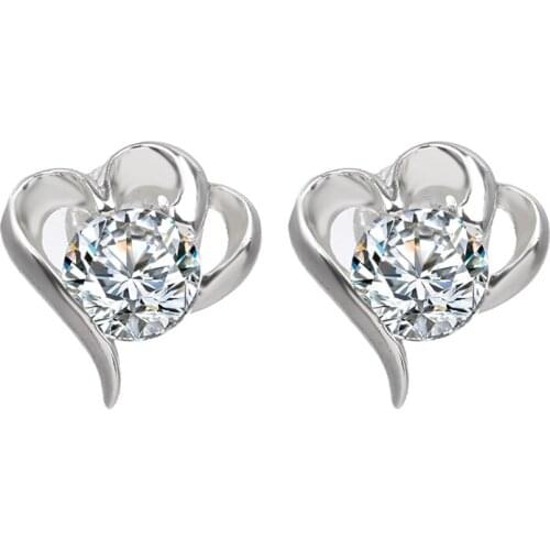 Bettyue Fashion Earring For Women White Color Three Petal Shape With AAA Zirconia Tiny Jewelry In Wedding Party Dazzling Gift