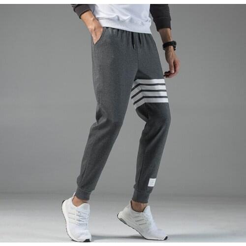 2020 New Autumn And Winter Mens Casual Loose Running Sports Harlan Nine-point Beam Pants Mens Knit Pants 1589