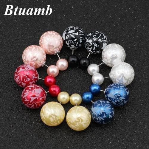 Tenande Stud Earrings