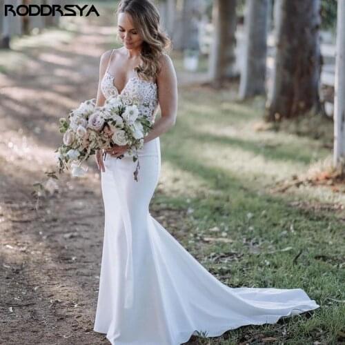 Spaghetti Straps Mermaid Beach Wedding Dresses 2021 Open Back Womans Wedding Bride Gowns Sweetheart Neck