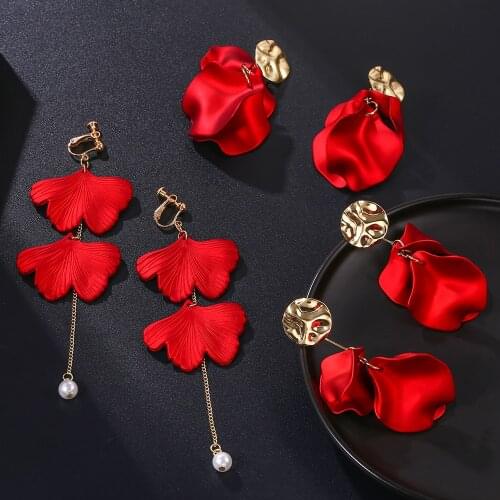 New Design Fashion Statement Red Flower Petal Clip on Earrings for Women 2020 New Hot Party Earring for Women Jewelry