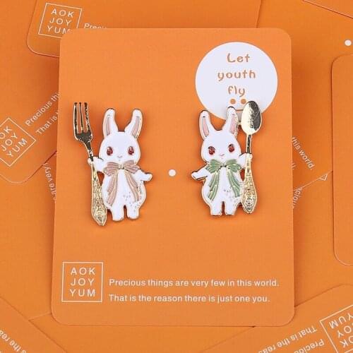 YIMUBA Cute Animal Rabbits Pins Gold Color Funny Fork Spoon Bunny Enamel Metal Pin Bag Clothes Brooch Badges Decorative Jewelry