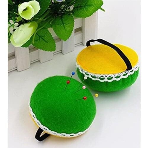 8cm DIY Craft Wrist Pin Cushion , Needle Holder Sewing Kit AA7744