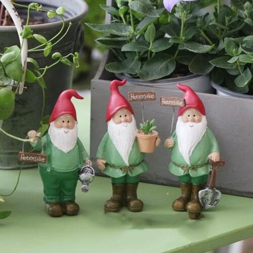 Pastoral Resin Red Hat Husband Set Accessories Balcony Terrace Garden Figurines Decoration Courtyard Outdoor Ornaments Crafts