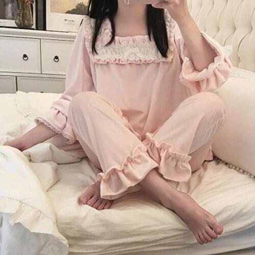 Vintage Palace Style Flannel Female Luxury Pajama Suits Winter Loungewear Ladies Lace Flowers Pyjamas Suit Sleepwear Women Warm