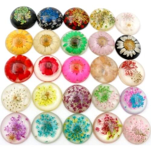 New Fashion 5pcs 25mm Multi-Colors Natural Dried Flowers Flat Back Resin Cabochons Cameo for DIY Handmade Jewelry Making