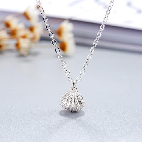 Fashion Shell Necklace Design Freshwater Natural Pearl Pendant Silver Color Chain Necklace Women Party Pearl Jewelry
