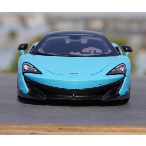 Hot Sale High Quality Classic Lcd 1:18 600lt Zinc Alloy High Simulation Car Model with Fully Opened Doors for Gift, Collection