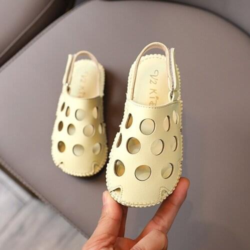 Summer Childrens Beach Sandals 2021 NEW Fashion Children Garden Shoes Boys and Girls Solid Cave Shoes Hole Sandals Kids