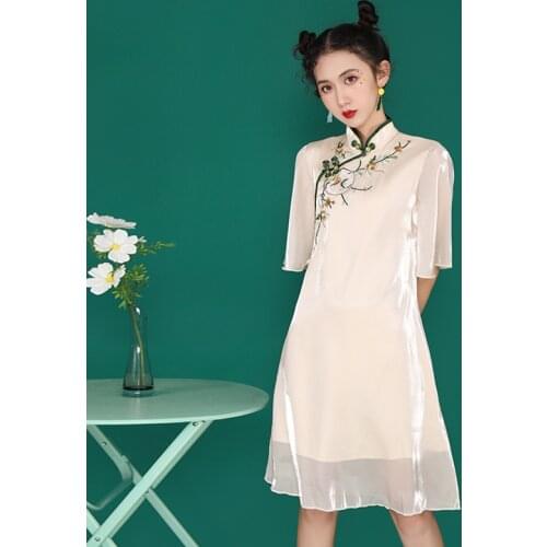 Summer New Cheongsam Modified Version of China Wind Erosion Bone Young Girl Retro Fairy Dress Women