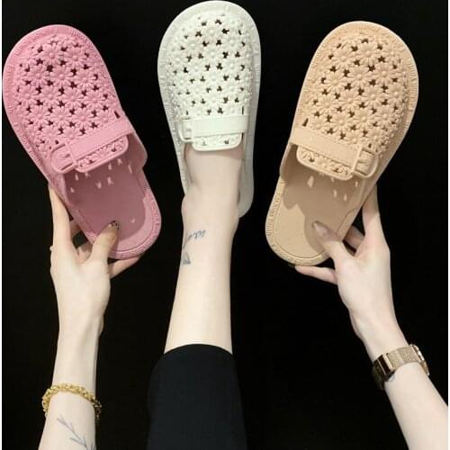 2021 Womens Casual Clogs Breathable Beach Sandals Slippers Summer Slip on Garden Flip Flops Home Shoes for Women Chaussure Femme