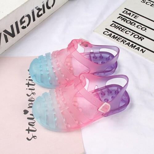 New Summer Girls Roma Sandals Childrens Colorful Fashion Soft Shoes Kids Rainbow Color Jelly Beach Shoes Cheaper Toddler SO061