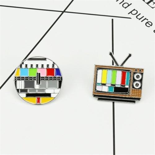 New Cartoon Friends TV Show Enamel Fashion Brooch Pins Alloy Badge Shirt Backpack Metal Pin Jewelry Cute Accessories Gift