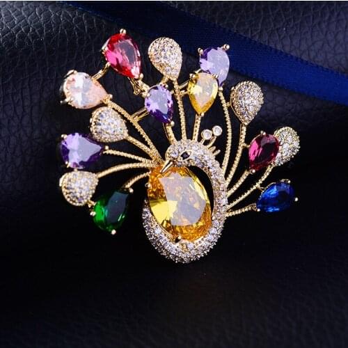 Vintage Designer Micro Pave CZ Peacock Brooches Gold Tone Beautiful Yellow Crystal Animal Pins Christmas Holiday Jewelry broche