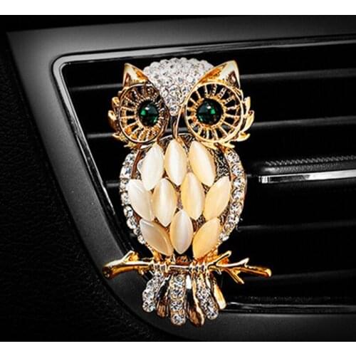Luxury Car Logo perfume Diamond car vehicle air outlet owl perfume clip freshener diffuser ornament