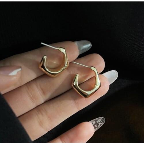 2021 Vintage Metal Small Hoop Earrings Charm Harajuku Hip Hop Piercing CC Stud Earrings For Women Kpop Gothic Dangle Jewelry