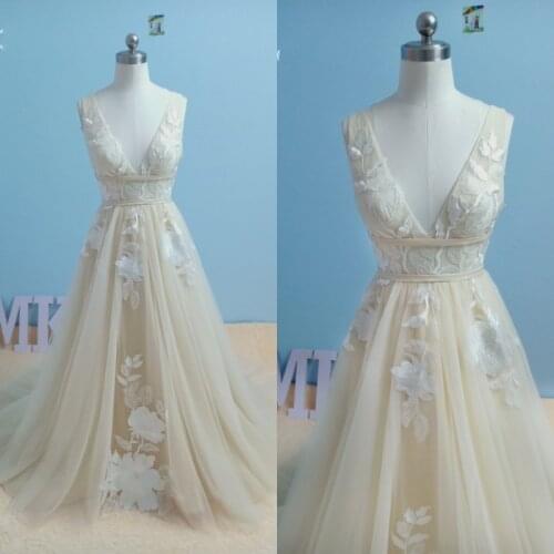 UMK 2020 Champagne Boho Wedding Dress Sexy Deep V Backless Lace Beach Wedding Gowns Elegant Vestido De Noiva