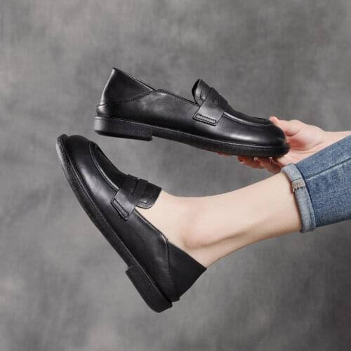 Woo Poem Women's Moccasins