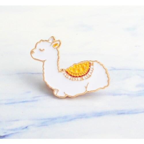 Baby Llama enamel pin Cute animal badge brooches Gift Cartoon icons Jacket coat dress Button Pin Gift for kids fashion jewelry