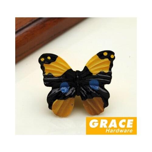 Colorful And Beautiful Butterfly Resin Hand Lovely kids Room Cartoon Pastoral Village Style Wardrobe Drawer Knobs