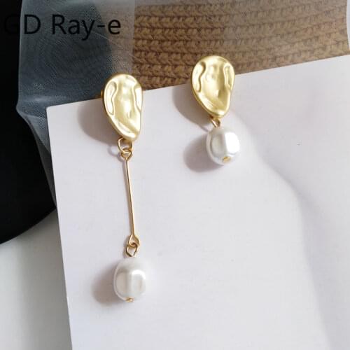 New Fashion Simple Creative Irregular Geometric Matte Gold Pearl Drop Asymmetrical Earrings 124