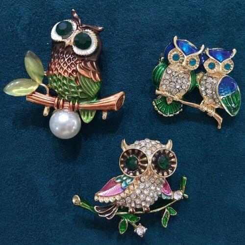 Muylinda Brooches For Men