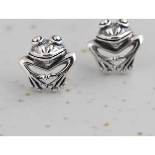 Retro Silver Plated Cute Frog Stud Earrings Personality Punk Mens and Womens Hip Hop Stud Earrings Street Party Jewelry