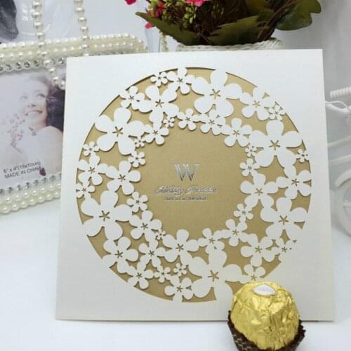 30Pcs Delicate Carved Hollow Round Flowers Blank Inner Page Invitation Card for Wedding/Business/Party/Birthday 6ZSH183-30