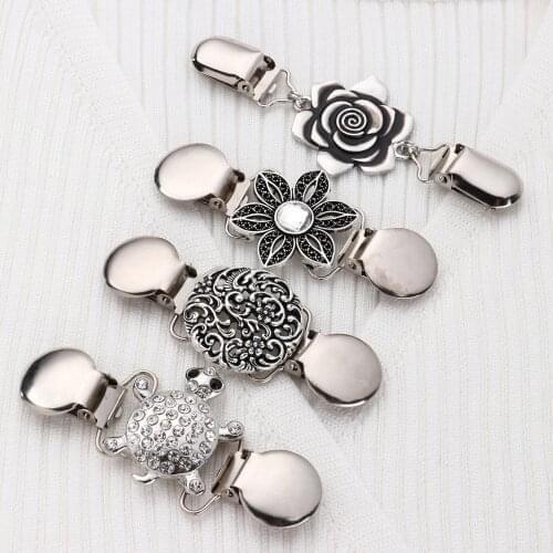 Duck-mouth Cardigan Clips Retro Crystal Cape Buckle Decor Chain Cardigan Clip Sweater Blouse Clip Clothing Decoration Brooch Pin