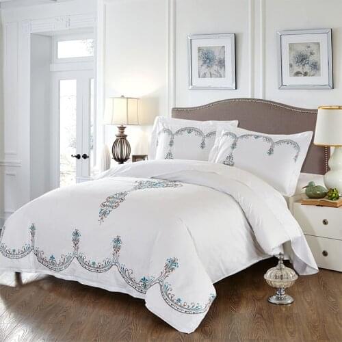 Premium 100% cotton white plain embroidered hotel quilt cover