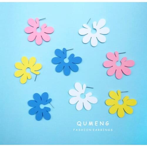 Personality 2020 korean New Elegant Cute acrylic Flower Hoop Earrings For Women Geometric Circle candy color sweet earrings Jewe