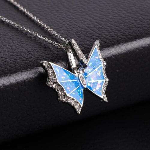 Classic Cute Butterfly Pendant Necklace Fashion Lady Love Chain Necklace Accessories Jewelry For Women Girls Best Gift