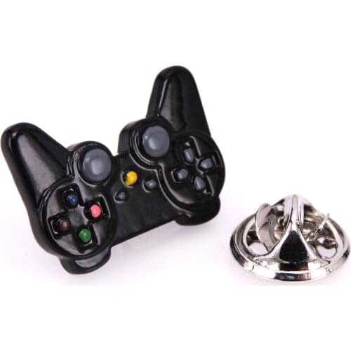 Mens Brooch Scarf Hat Accessories Black Gamepad Clip Neckpin Badge Pin Woman Wedding Couple High Quality Jewelry Gifts