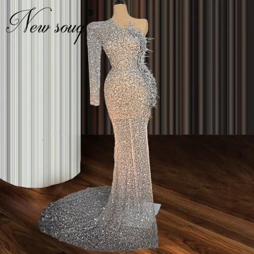 Luxury Dubai Arabic Evening Wear Gowns Glitter Beaded Mermaid Prom Dresses Long Feathers Party Gowns Robe De Soiree 2020 Custom