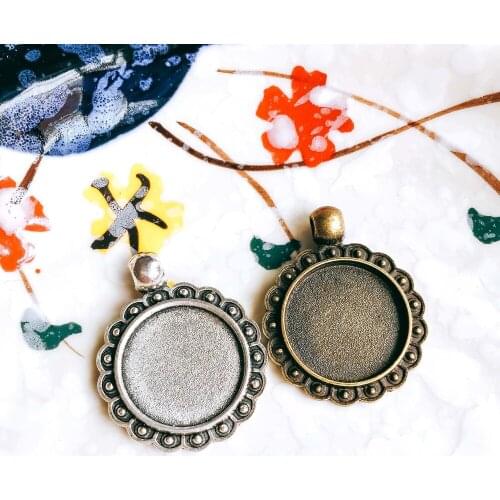 5pcs/lot 18mm Necklace Pendant Setting Antique Bronze Silver Color Glass Cabochon Blank Base Supplies for Jewelry Finding T115