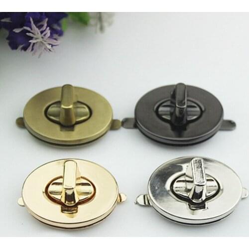 10Pcs 33X26mm Bag Lock Clasp Metal Oval Twist Locks Buckle DIY Handbag Turn Closure Catch Clasp Buckle Handbag Hardware Repair